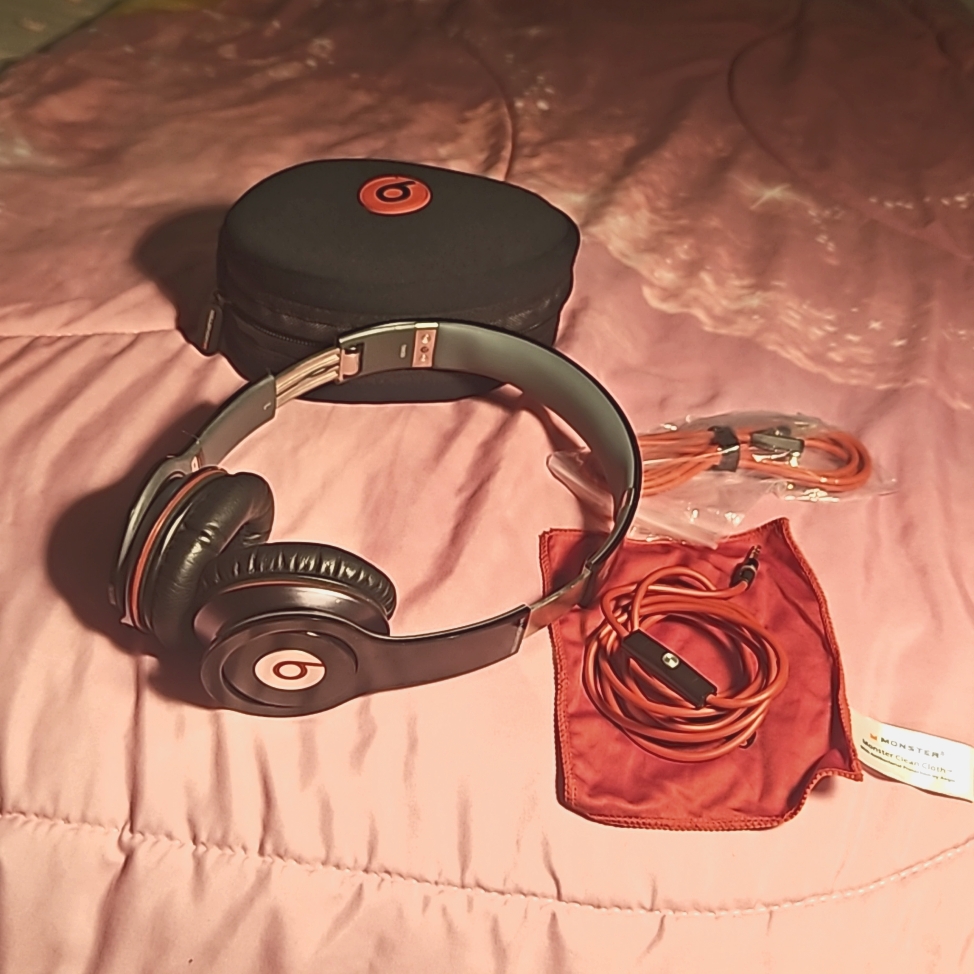 Monsters Beats